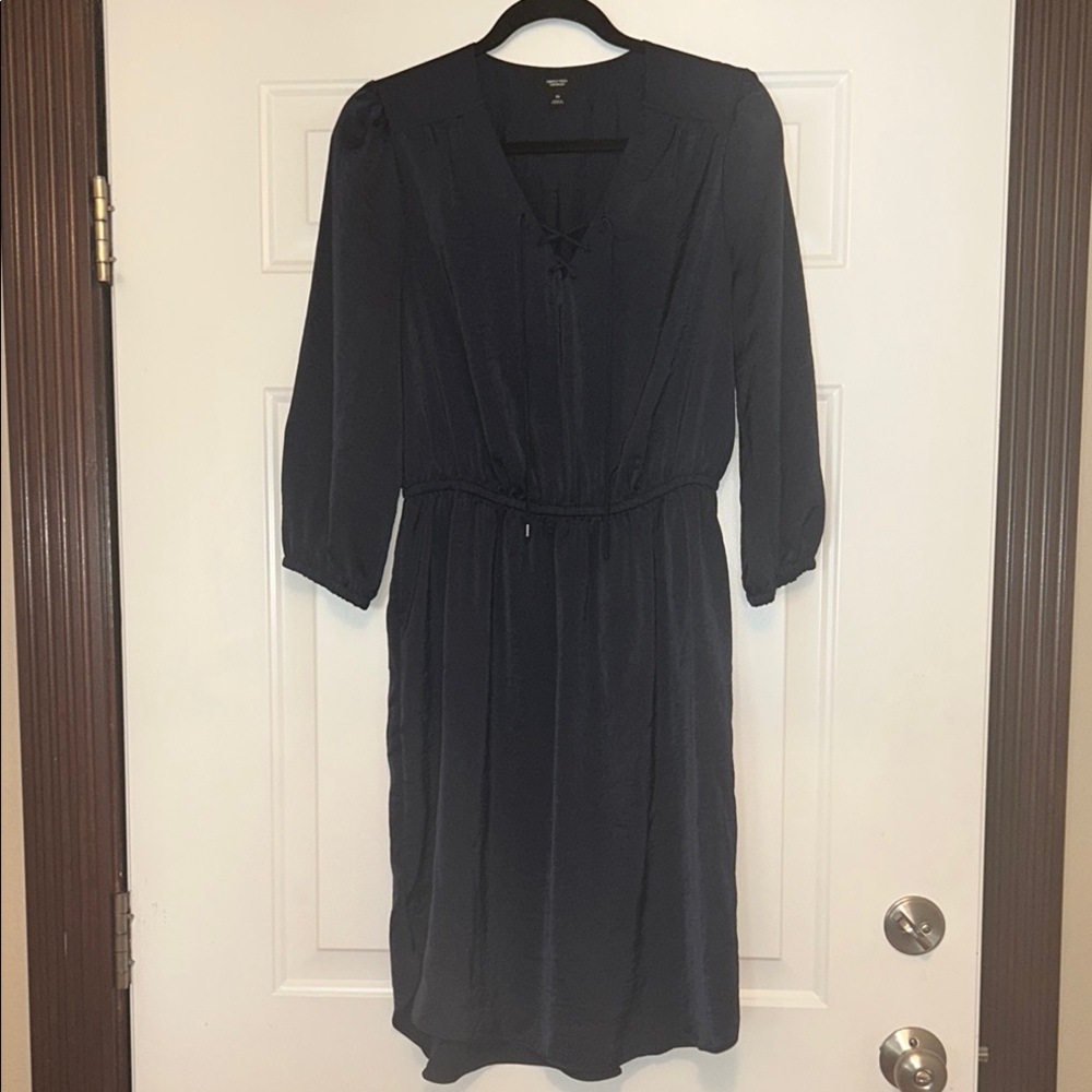 Simply Vera Vera Wang Women's V-Neck Dress M Navy Classic Career Minimalist